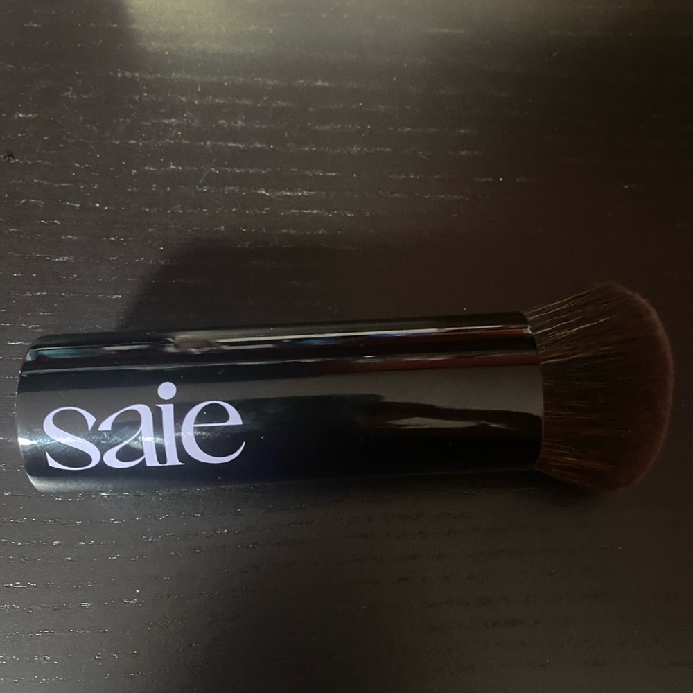 Saie bronzer brush